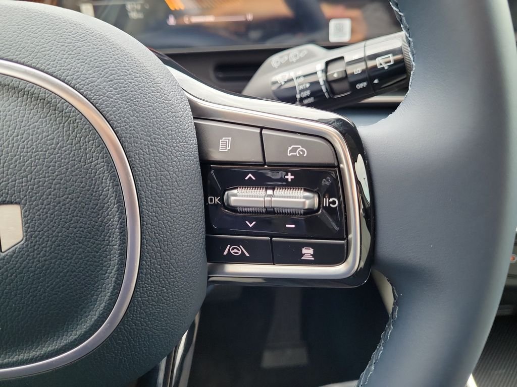New 2026 White Kia EX image 27
