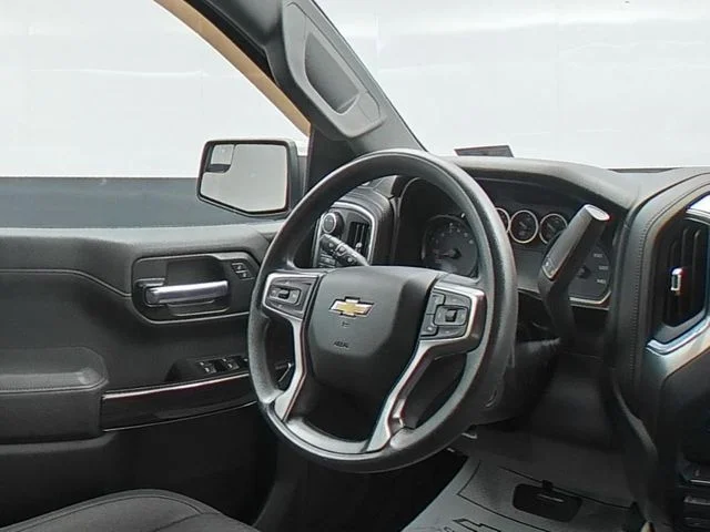 Used 2020 White Chevrolet LT image 35