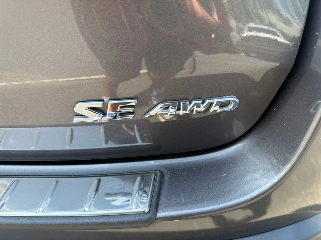 Used 2018 Gray Toyota SE image 30
