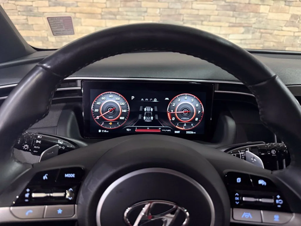 Used 2022 Phantom Black Hyundai Limited image 15