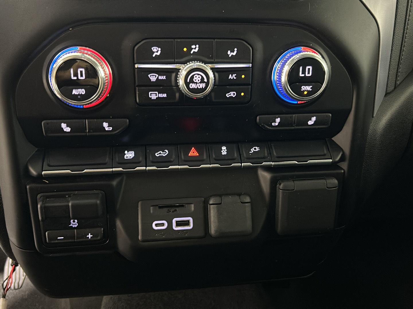 Used 2022 Summit White GMC SLE image 18