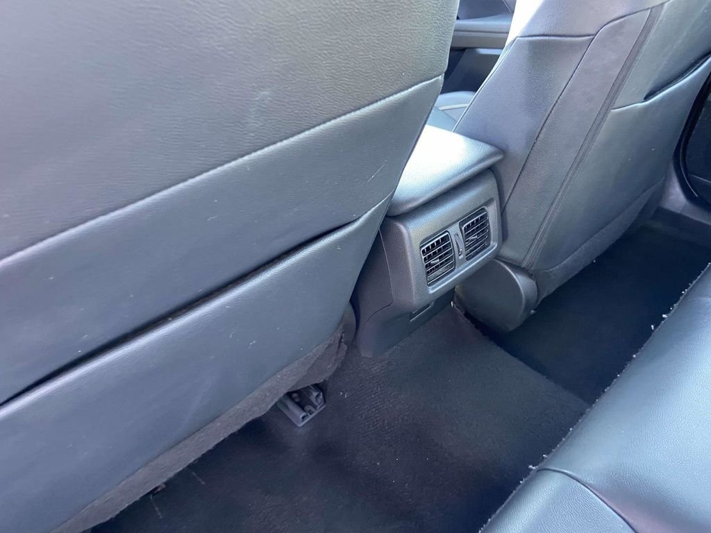 Used 2025  Toyota SE image 7