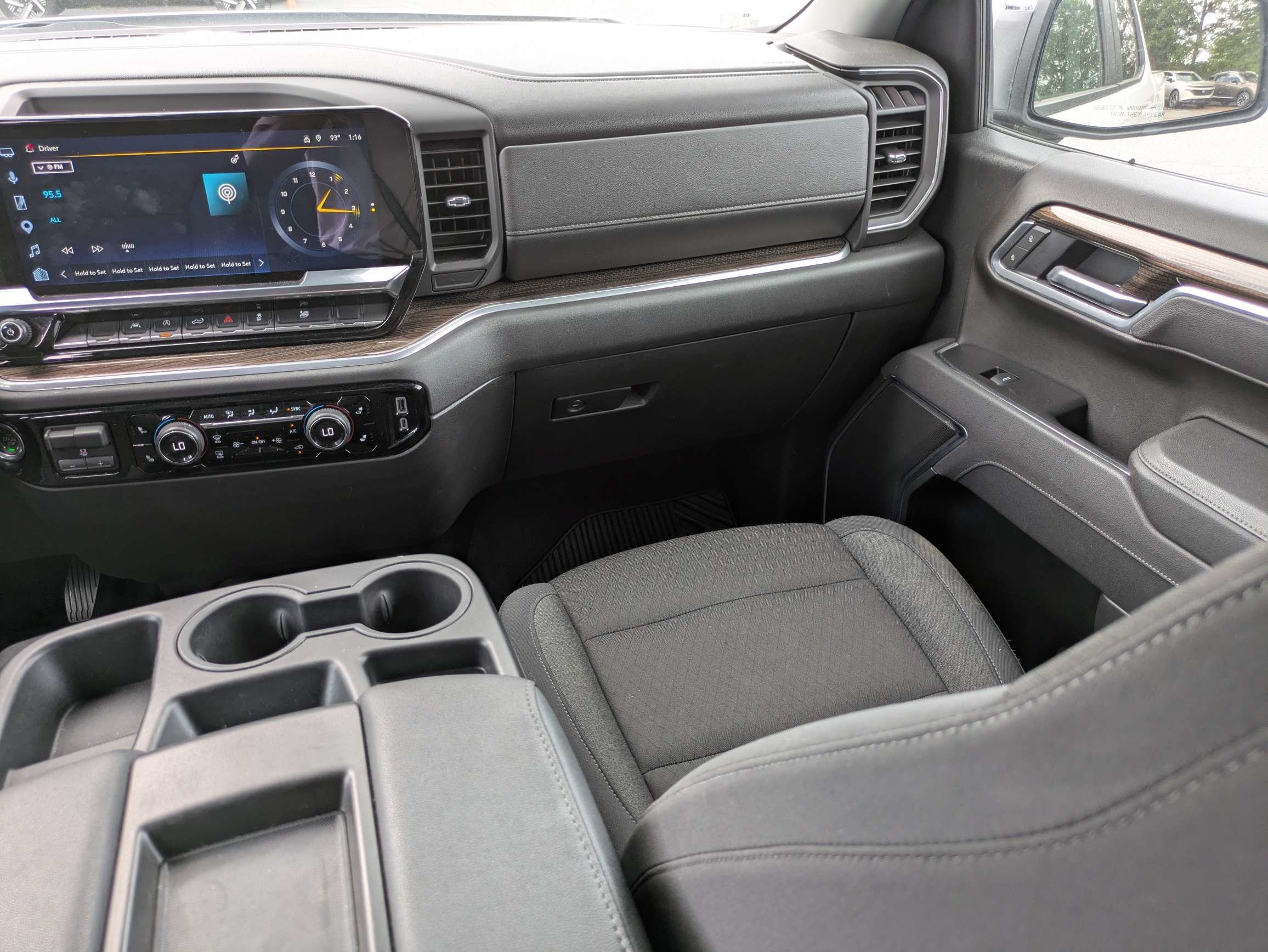 Used 2026 White Chevrolet LT image 13