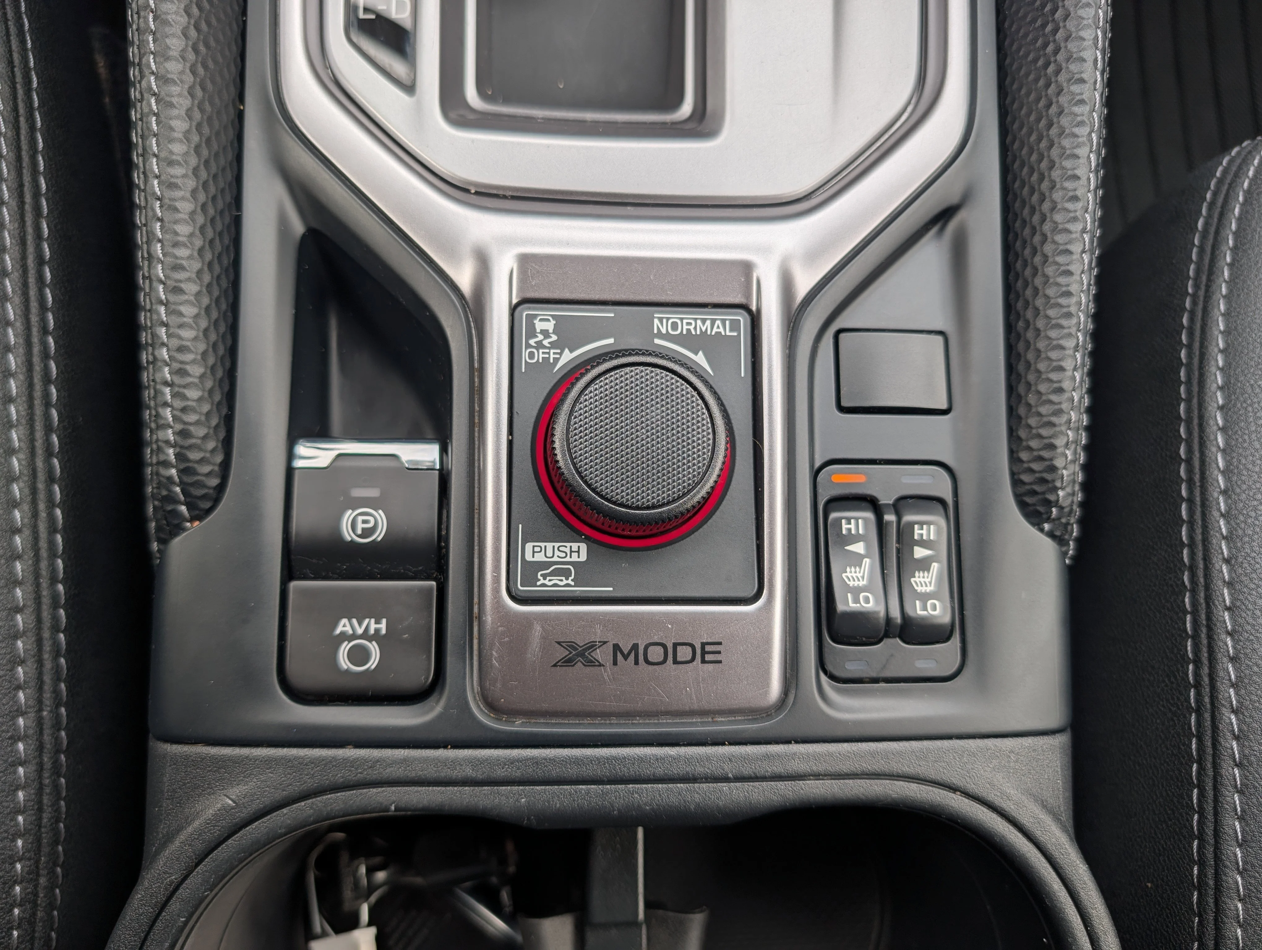 Used 2024 Ice Silver Metallic Subaru Premium image 28