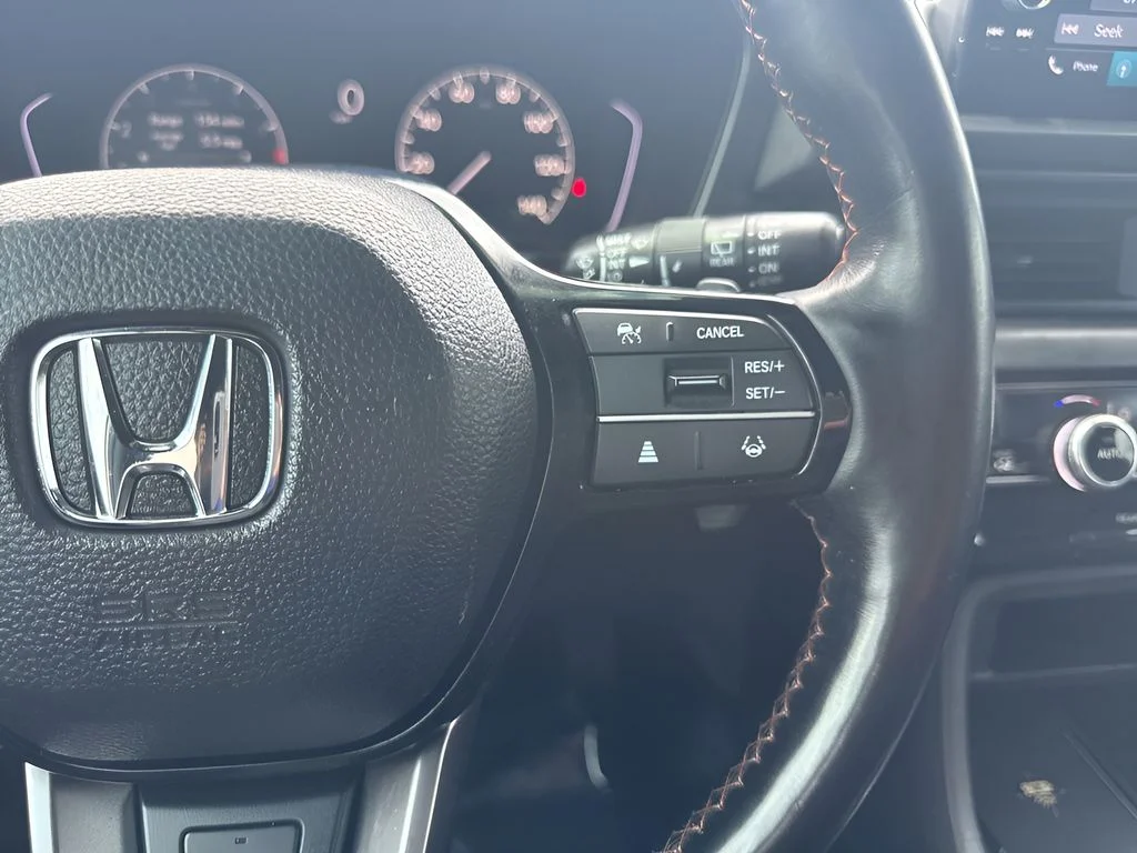 Used 2025 Silver Honda TrailSport image 18