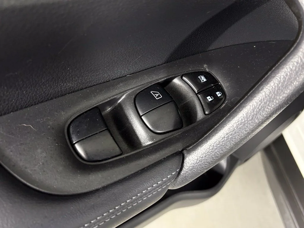 Used 2019 White Nissan SV image 15