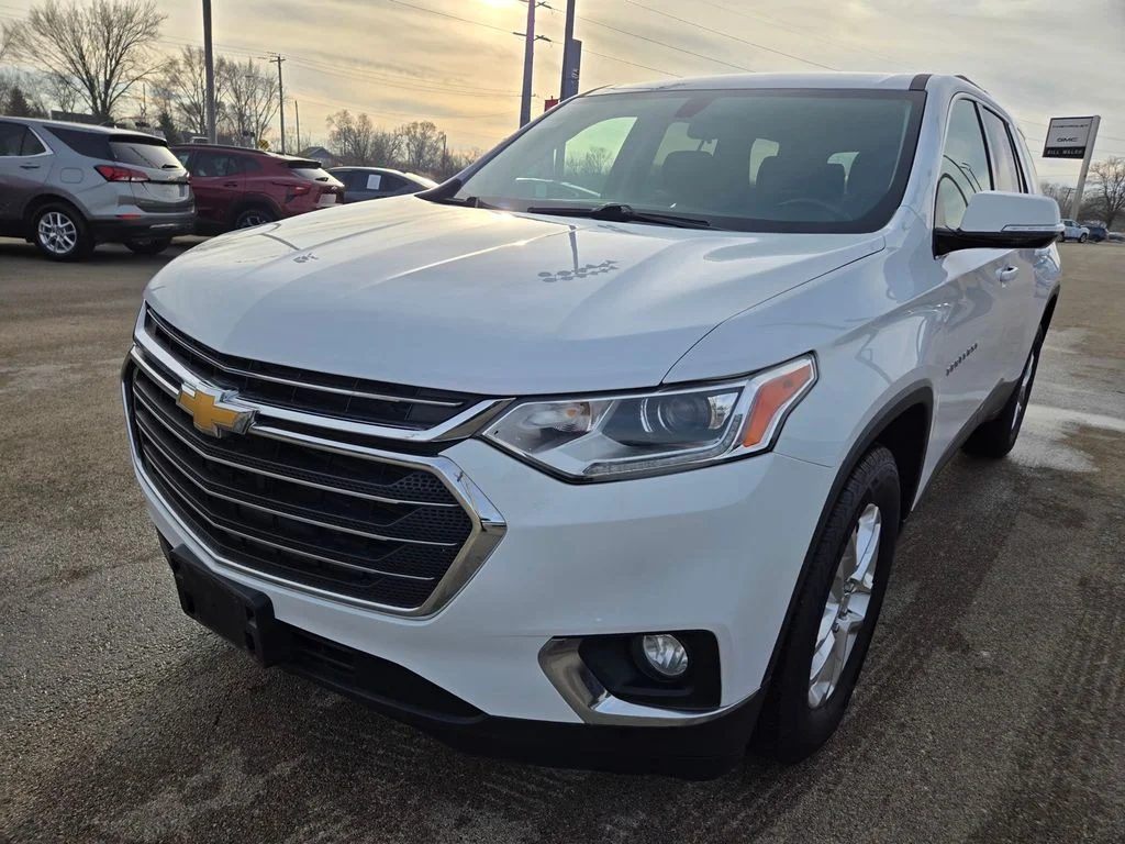 Used 2019 White Chevrolet LT AWD image 4