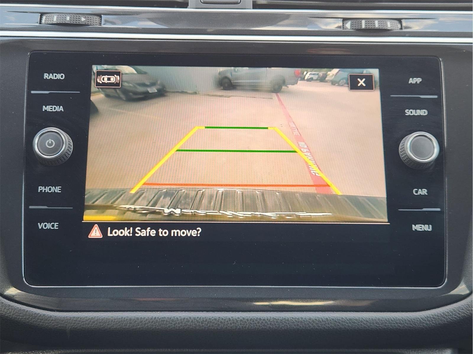 2024 Volkswagen Tiguan photo 20 of 33