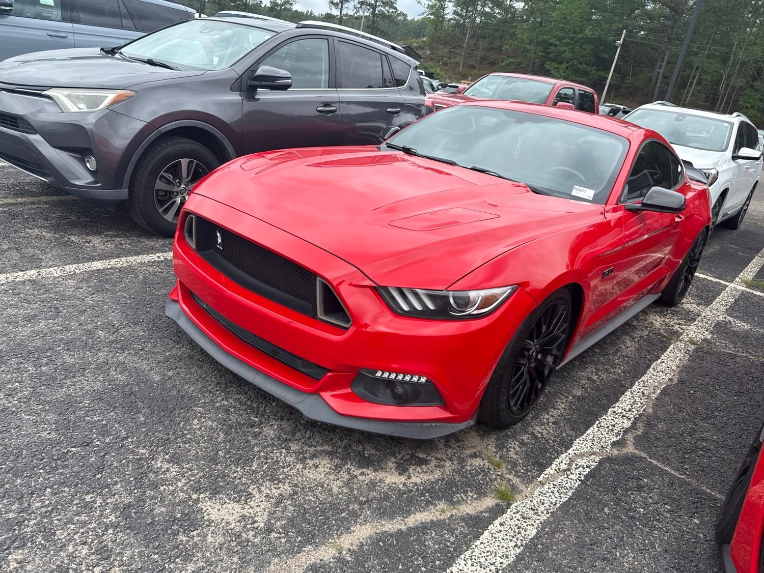 Used 2016 Red Ford GT Premium image 3