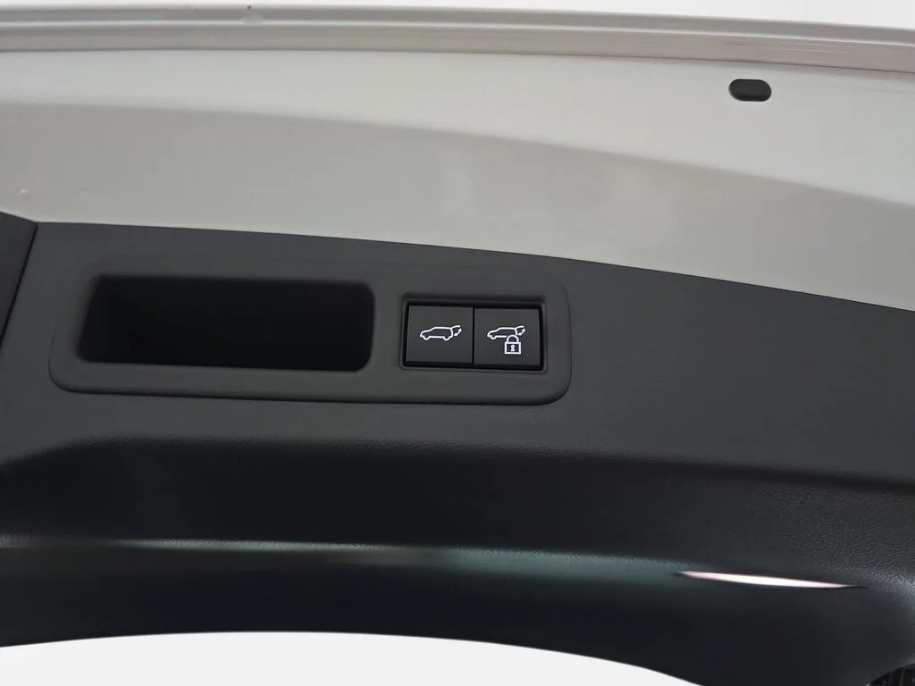 New 2026 Eminent White Pearl Lexus PREMIUM image 13