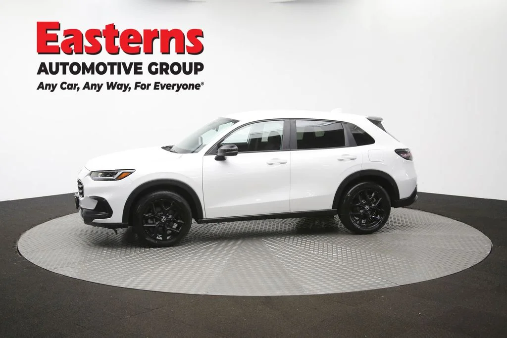 Used 2025 White Honda Sport image 57