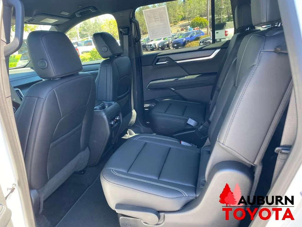 Used 2026 Summit White GMC Elevation image 30