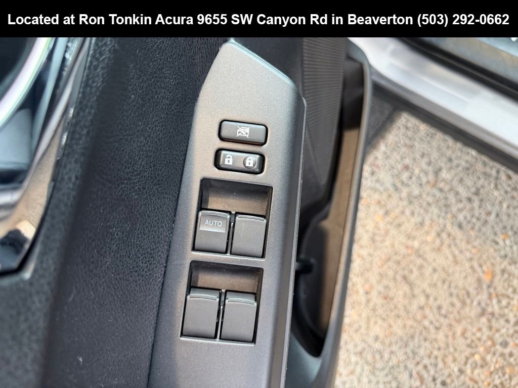Used 2016 Silver Sky Metallic Toyota XLE image 12