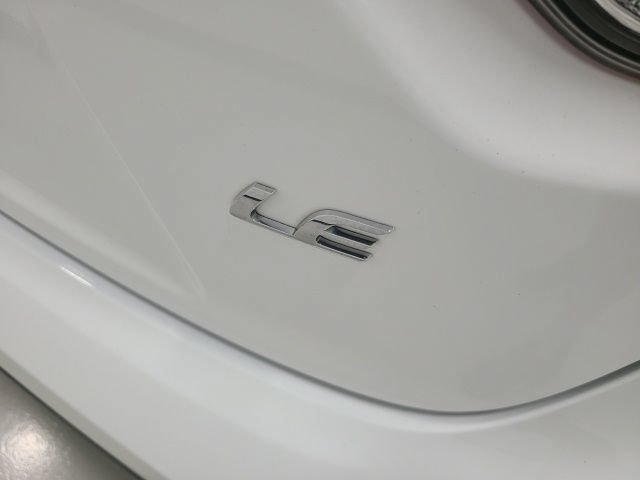 2023 Toyota Corolla LE - Photo 6