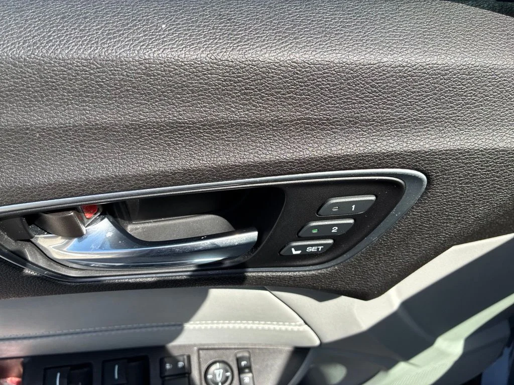 Used 2018  Acura 2.4L image 14