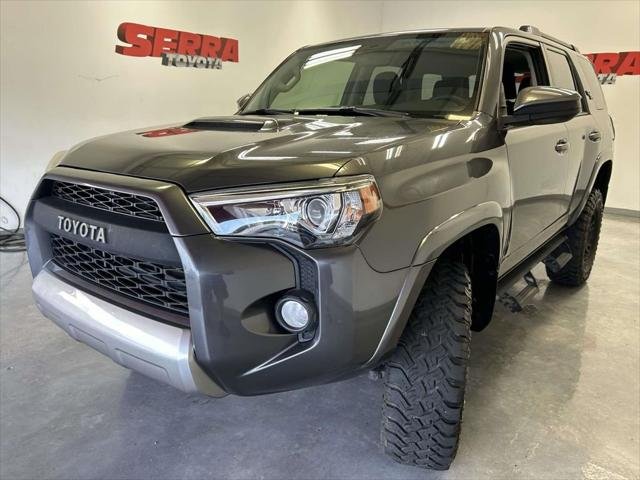 Certified Used 2019 MAGNETIC GRAY MET. Toyota  image 6