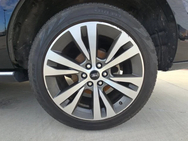 Used 2021 Black Ford Limited image 21