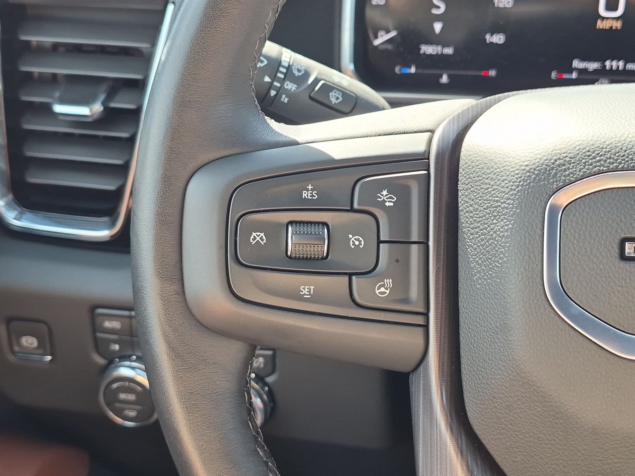 2026 GMC Sierra 3500HD Denali Ultimate - Photo 16