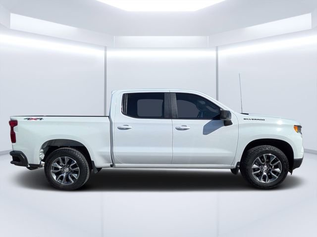 Used 2024 White Chevrolet LT image 2