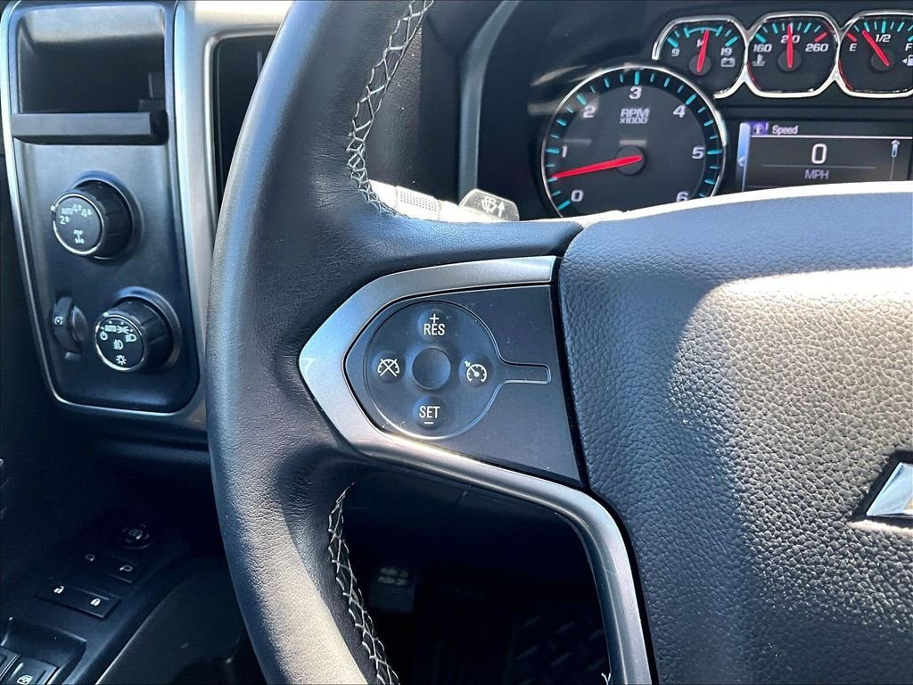 Used 2018 Silver Chevrolet LT image 23
