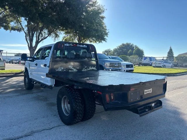 Used 2017 White Ford XL FLATBED image 7