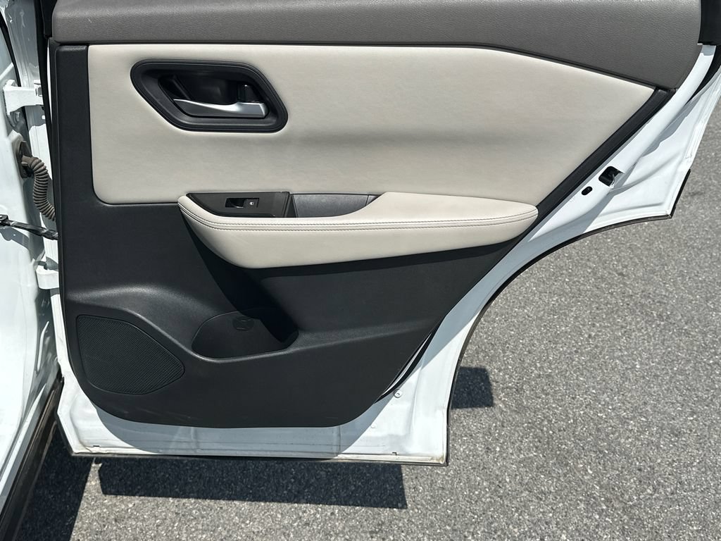 Used 2025 White Nissan SV image 16