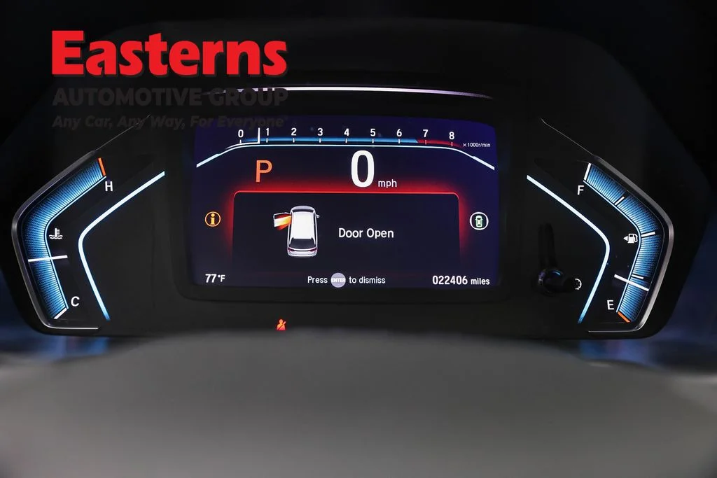 Used 2023 Silver Honda EX-L image 16