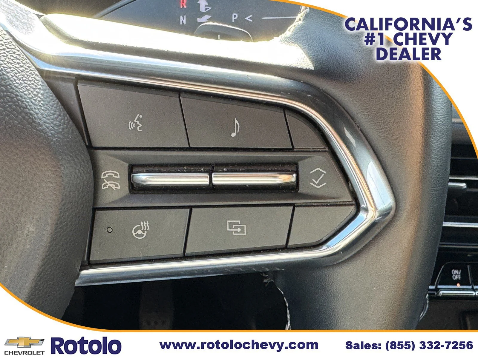 Used 2025 Radiant Red Tintcoat Chevrolet FWD LT image 22