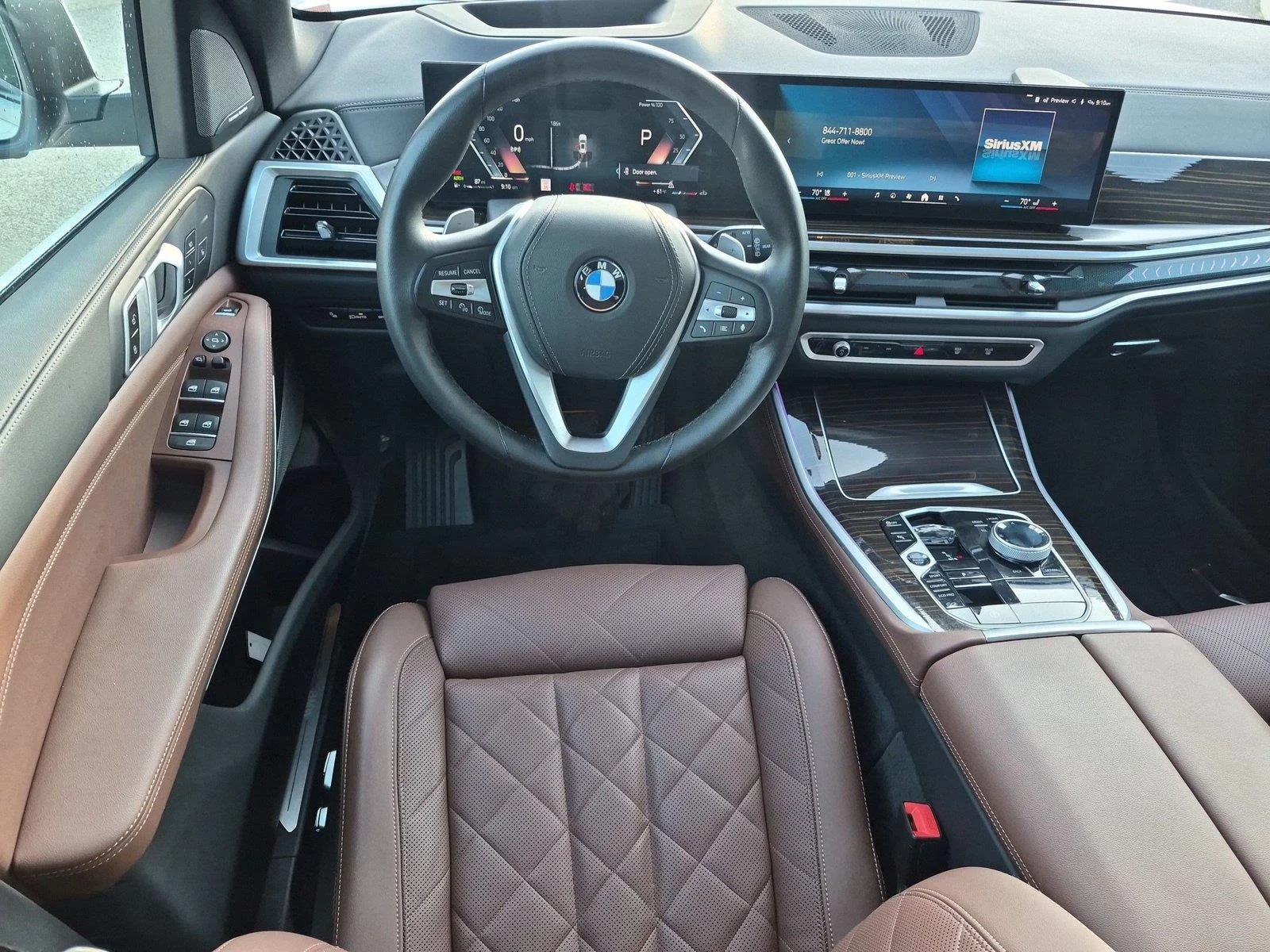 Used 2025 Mineral White Metallic BMW xDrive40i image 30