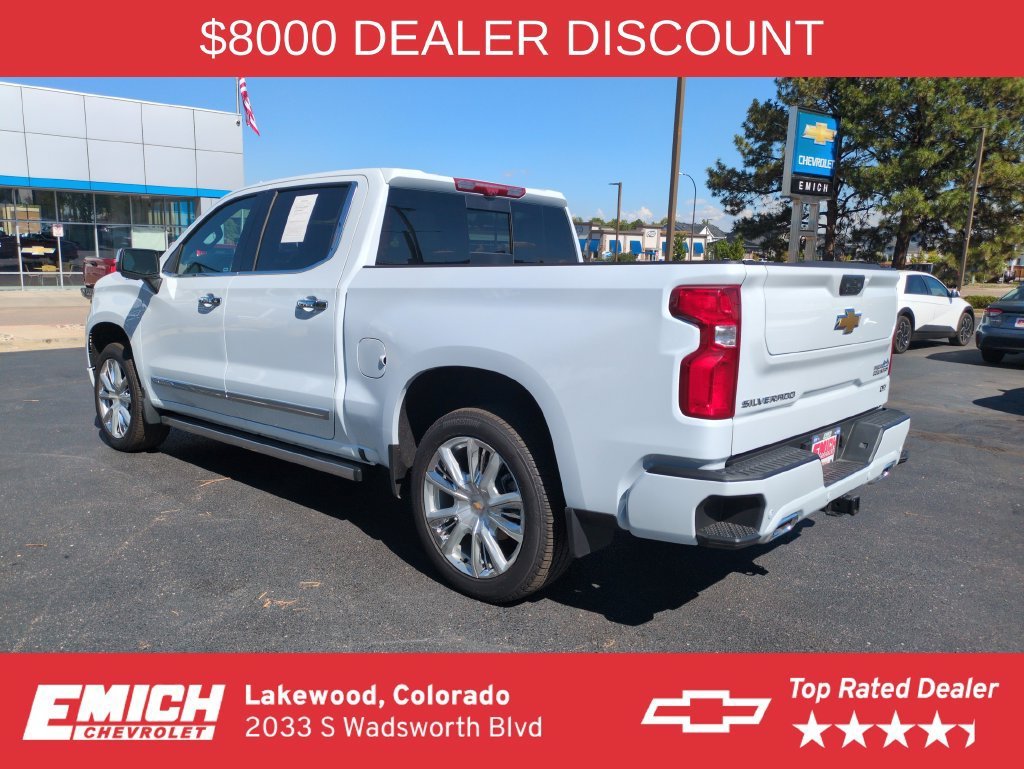 New 2026 Polar White Tricoat Chevrolet High Country image 3