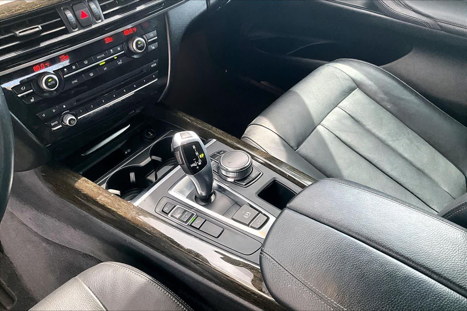 Used 2017 Alpine White BMW sDrive35i image 17