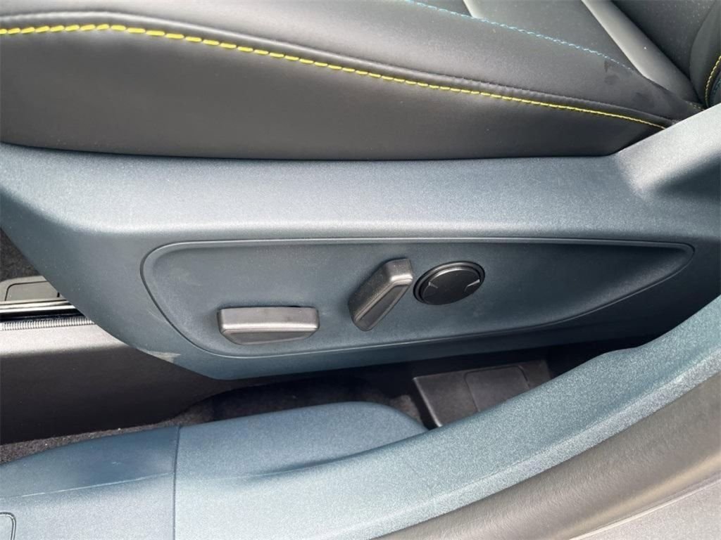 New 2025 Carbonized Gray Metallic Ford Lobo™ image 11