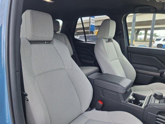 Used 2025 Heritage Blue Toyota SR5 image 29