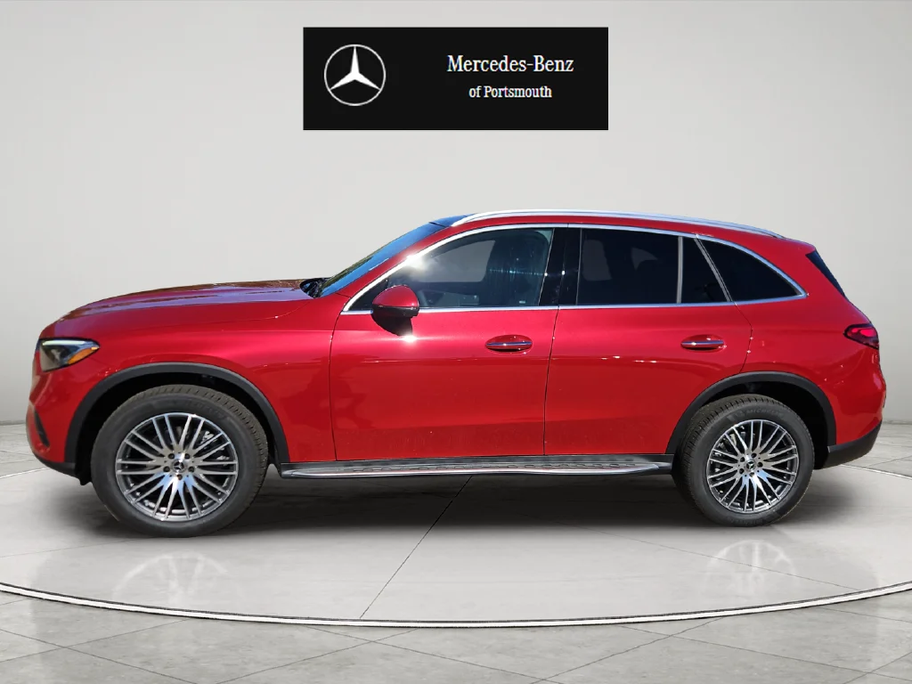 New 2027 MANUFAKTUR Patagonia Red Metallic Mercedes-Benz GLC 300 image 2