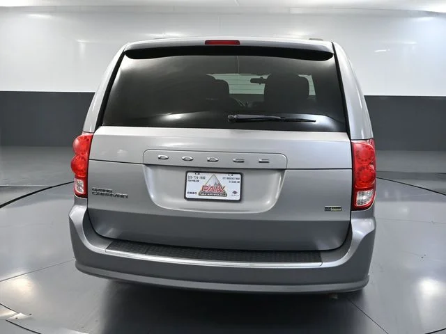Used 2013 Silver Dodge SXT image 6