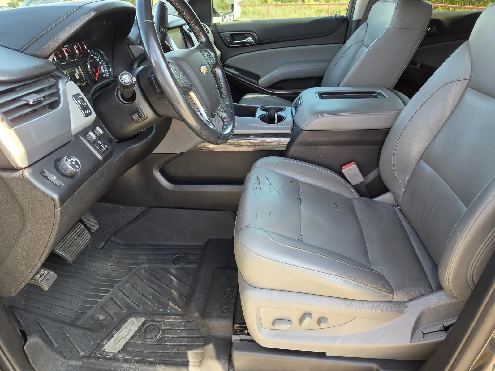 Used 2020 Gray Chevrolet 2WD 4dr LT image 30