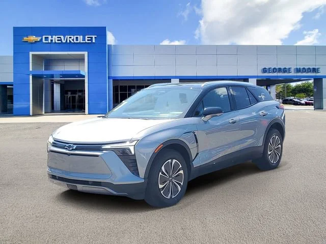 2025 Chevrolet Blazer EV LT - Photo 2