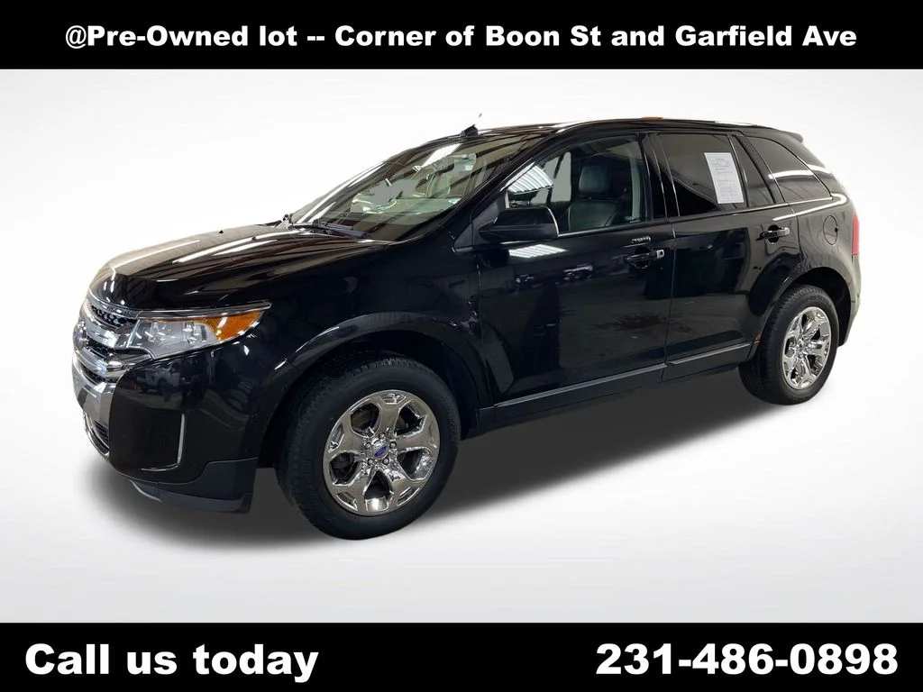 Used 2013  Ford SEL image 1
