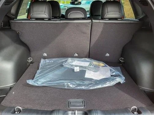 New 2026 Silver Zynith Metallic Clearcoat Jeep Latitude image 21