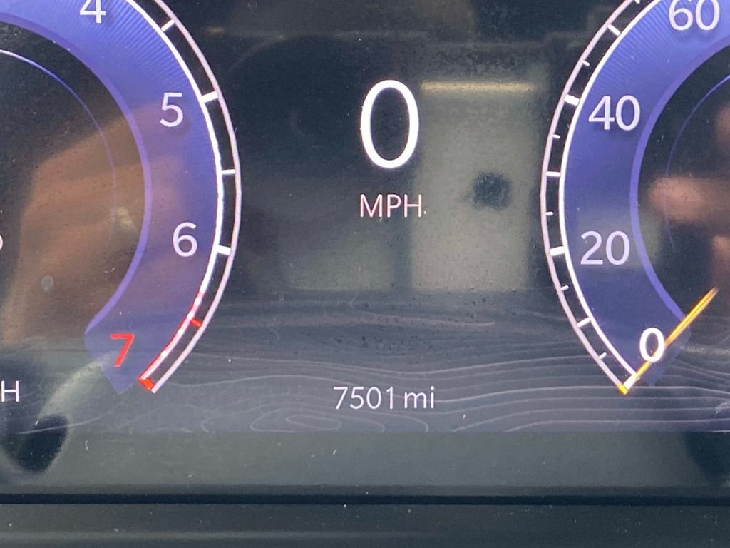 Used 2025 White Jeep Laredo X image 35