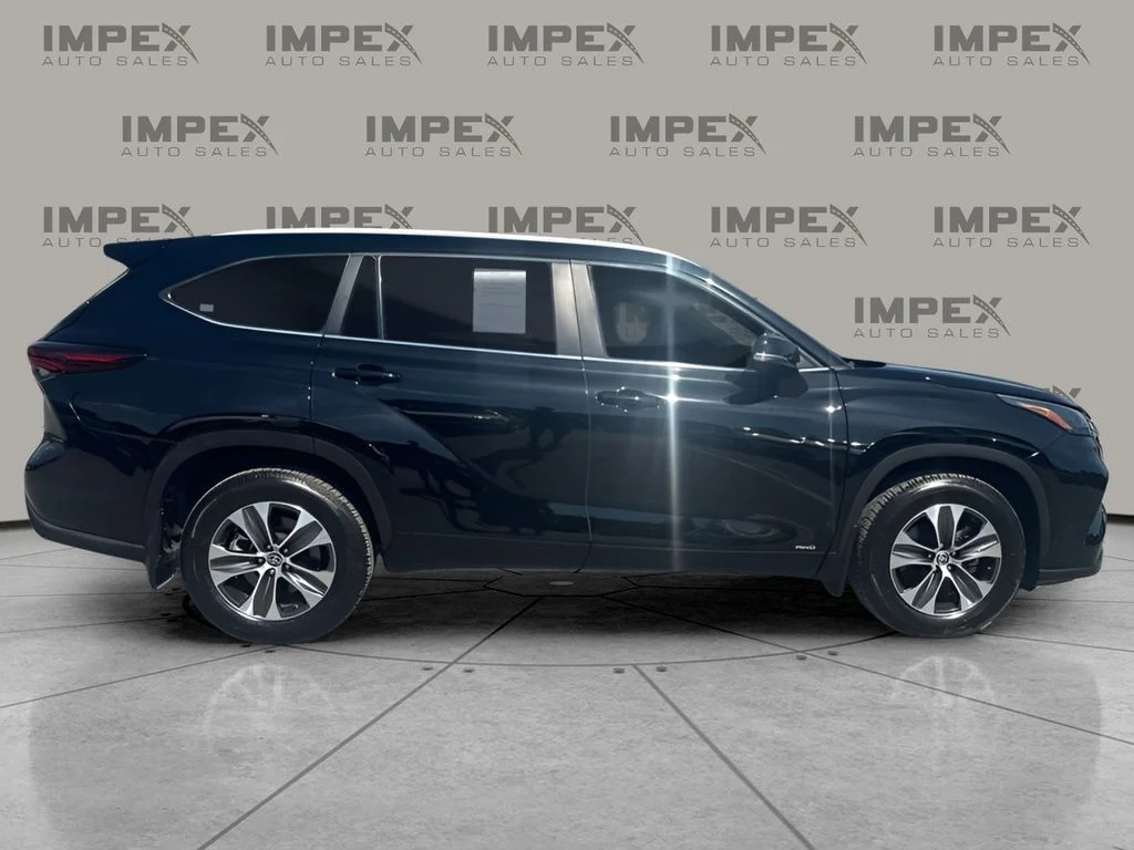 Used 2025 Black Toyota XLE image 6