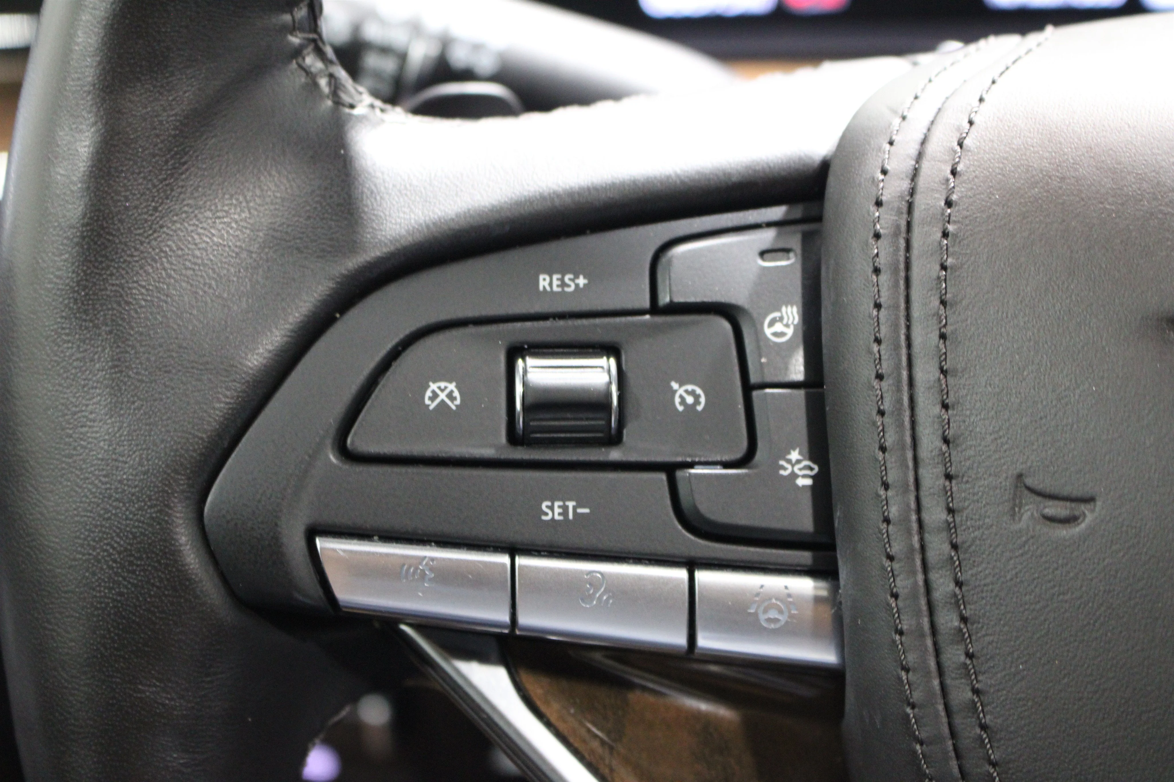 2023 Cadillac Escalade Sport Platinum - Photo 12