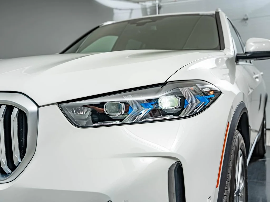 New 2026 Alpine White BMW xDrive40i image 13