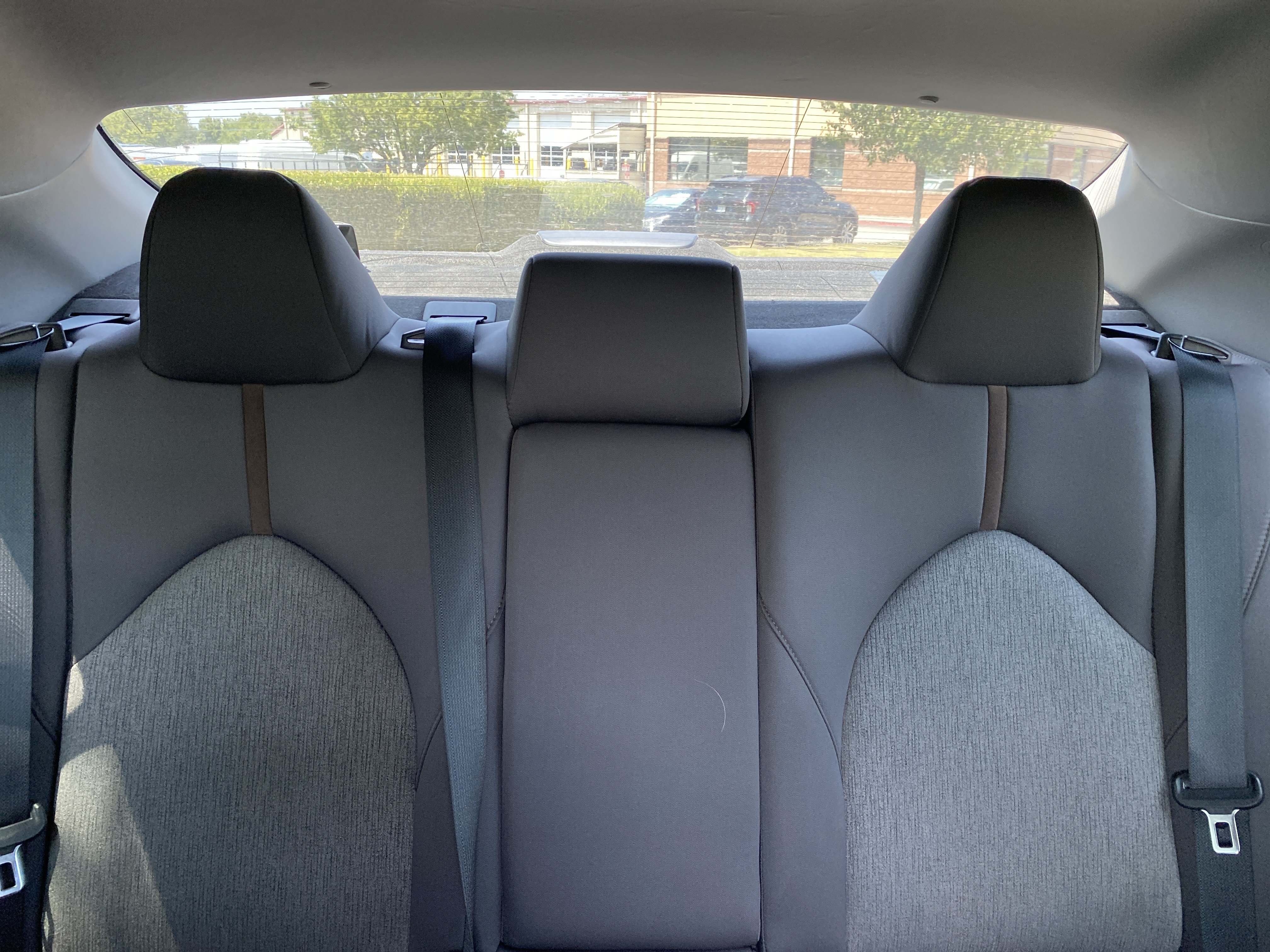 Used 2019  Toyota LE image 24