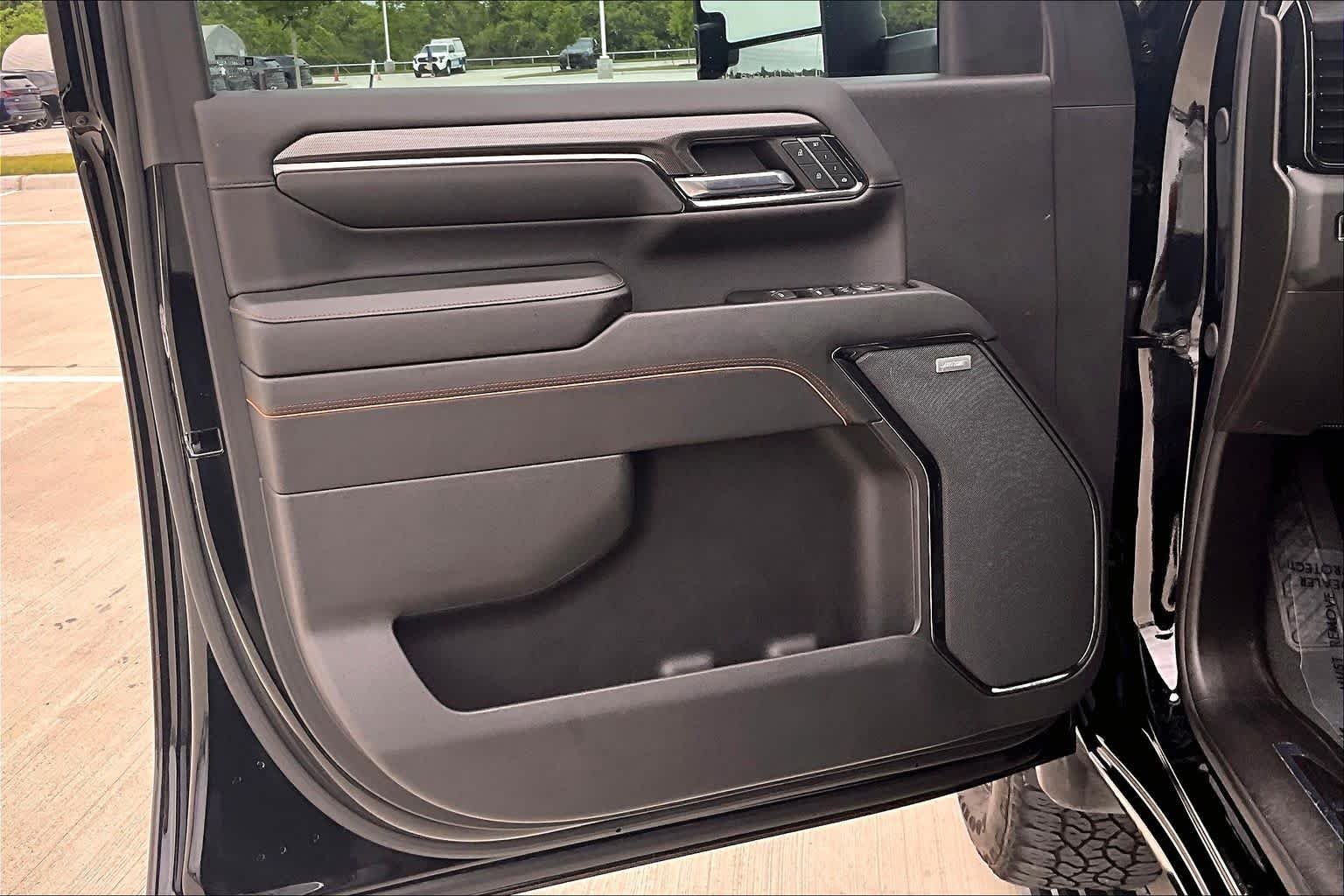 Used 2024 Onyx Black GMC AT4 image 19