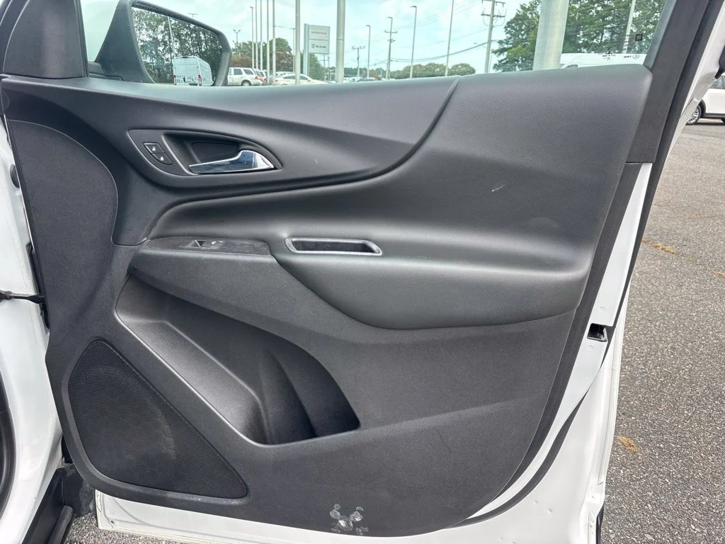 Used 2021 White Chevrolet LT image 19
