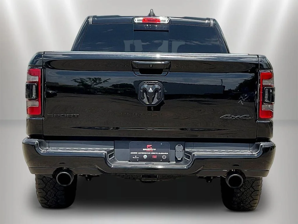 Used 2021 Diamond Black Crystal Pearlcoat Ram  image 5