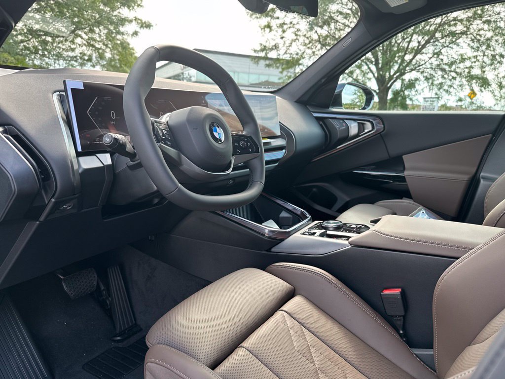 New 2026 Dark Graphite Metallic BMW 30 xDrive image 16