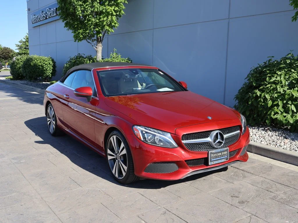 2017 Mercedes-Benz C-Class C300's photo