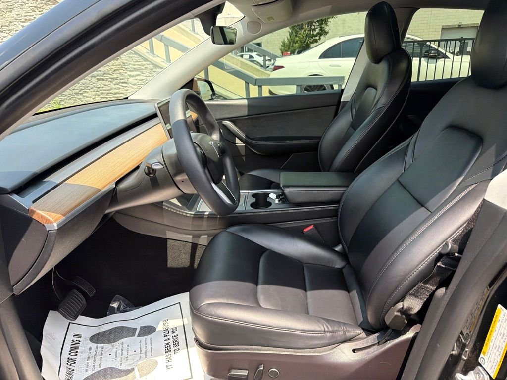 Used 2022 Black Tesla Long Range image 10